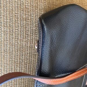 Pebble grain Dooney & Bourke tote